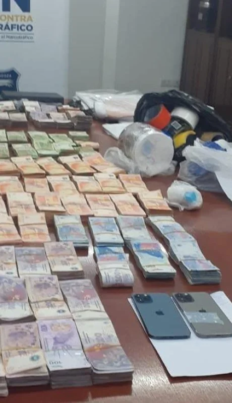 bc9ba0b9-a348-4412-aab7-9bfc25a88184-jpg.