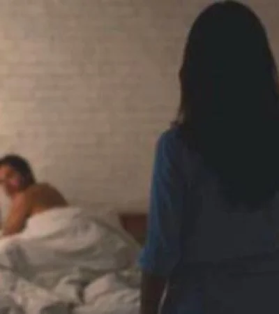 infidelidad-mujer-twitter-mensajes-viral-engano-png.