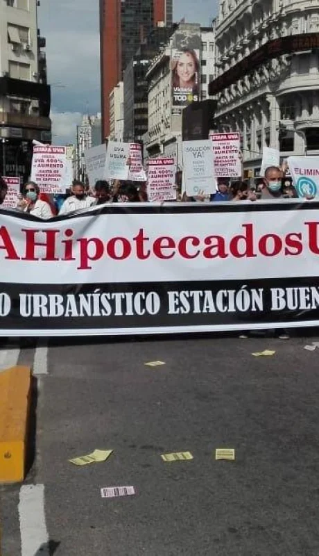 fvsfsogwaaa3xbp-jpg.