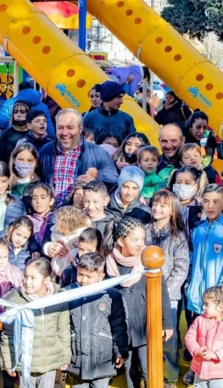 plaza-12-de-febrero-maipu-3-jpeg.