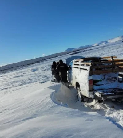 hombres-atrapados-chubut-jpg.