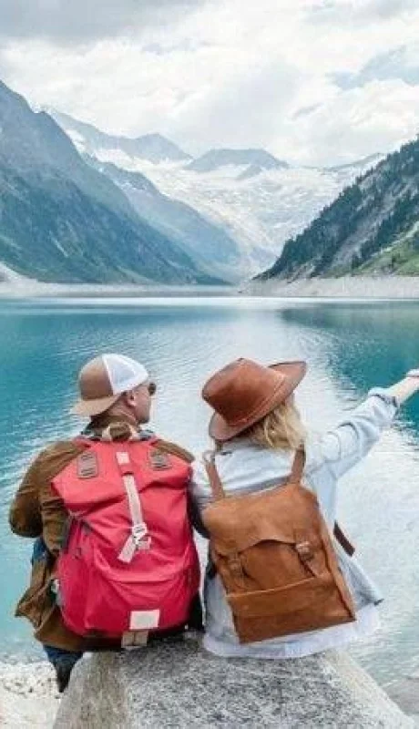 turistas-en-mendoza-773x458-jpeg.