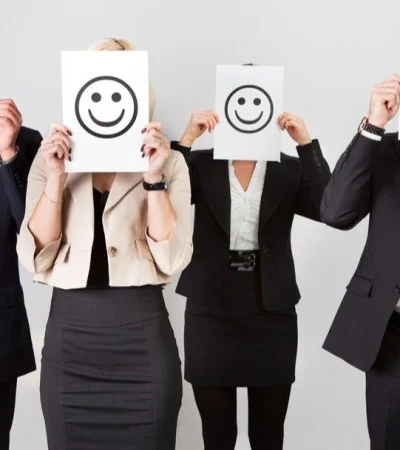 gente-trabajando-contenta-jpg.