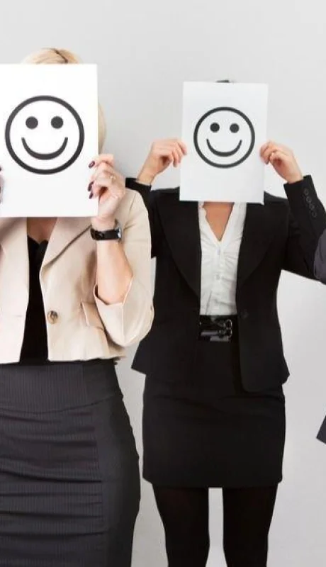 gente-trabajando-contenta-jpg.