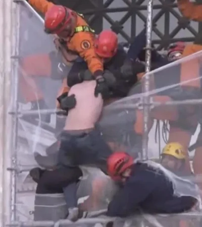 congreso-amenaza-de-tirarse-jpg.