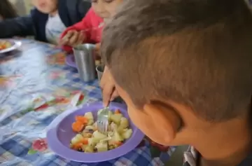 Pobreza: la inseguridad alimentaria afectó a uno de cada tres chicos en 2024