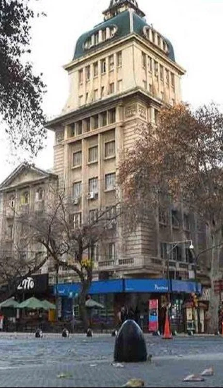 901e7ae2-4eac-411c-a058-0e2532610770-jpeg.