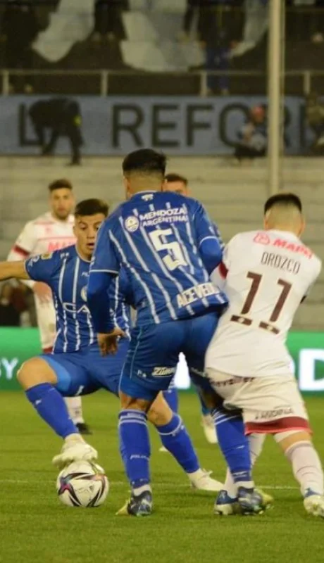 fxlegv1xgaa1aqp-jpg.