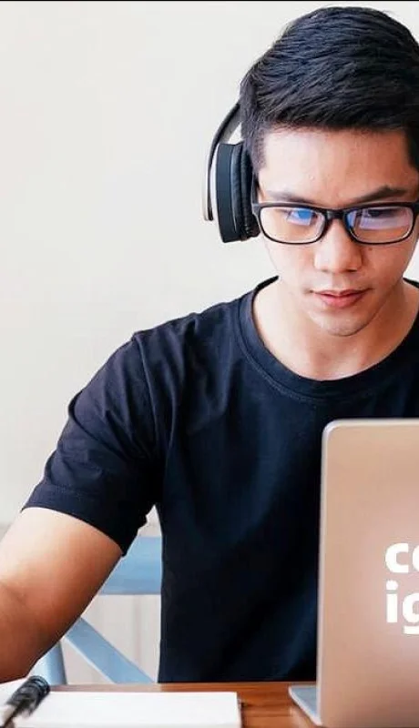 computadoras-auh-2022-jpg.