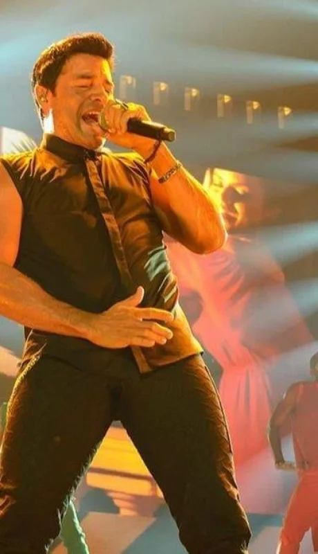 chayanne-73372169-1501010420031105-6354435565799806441-n-jpg.