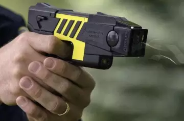 Hombre detenido en Palermo con pistola Taser por la Policía de CABA