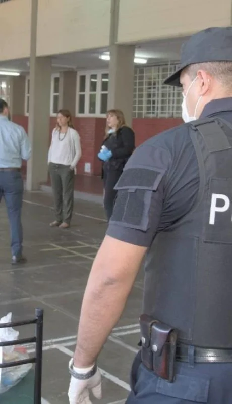 policiaescuela-jpg.