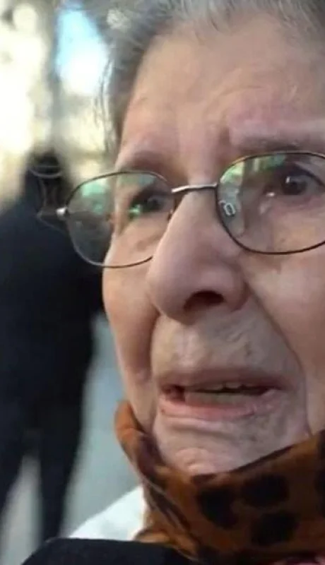 2uowlrfhavbjpp747hazexkaue-jpg.