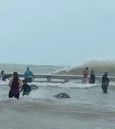 ian-toca-tierra-en-florida-como-un-huracan-de-categoria-4-i-jpg.