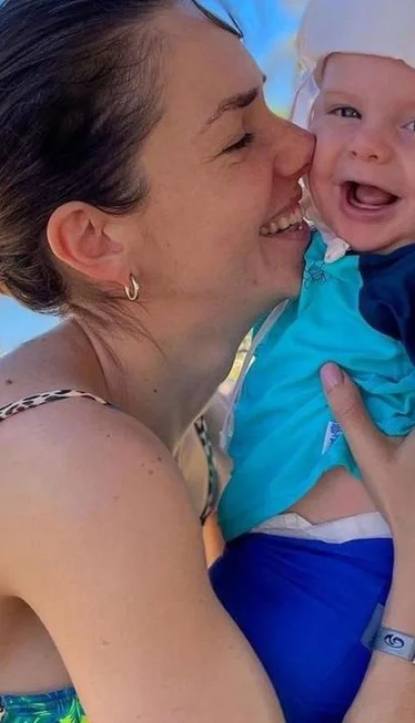 julieta-nair-calvo-estreno-una-microbikini-animal-print-i-jpg.