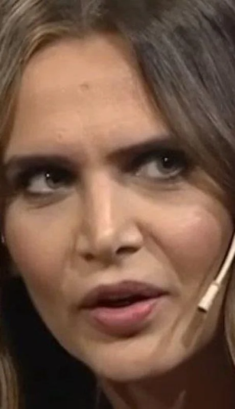 c4ead879-4999-441d-9940-0c65189f8b64-jpeg.