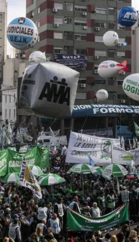 Sindicatos bajo la lupa: presentan iniciativa para eliminar descuentos obligatorios