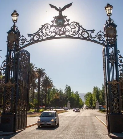 2f95ce04-20af-4af2-831b-1f45fb3d3823-jpeg.