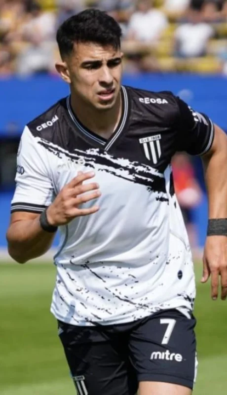 feuwnkqxebmazzl-jpg.