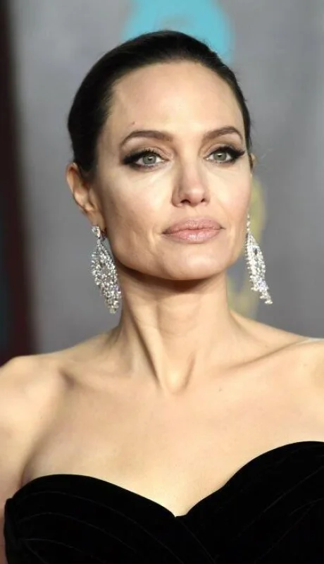 angelina-jolie-jpg.