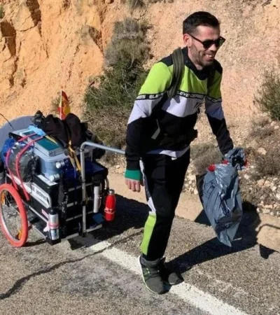 santiago-sanchez-cogedor-1-jpg.