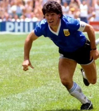 maradona-inglaterra-1986jpg-jpg.
