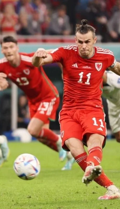 whatsapp-image-2022-11-21-at-17-43-52-jpeg.