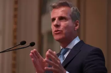 Redrado lapidario: "Todavía no hemos tocado piso"