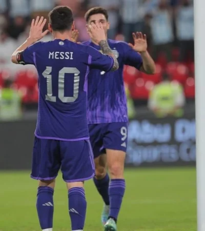 fhsqeaawiaiebxr-jpg.