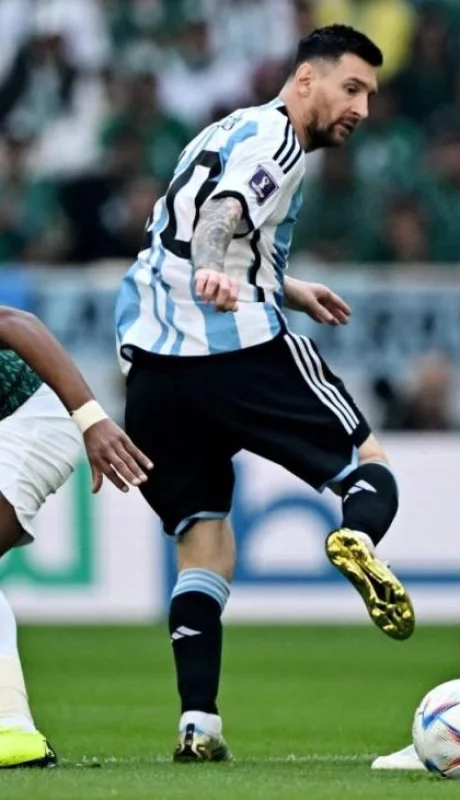 1669112731221122509-jpg.