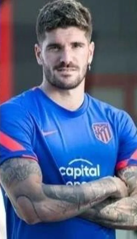 el-papa-de-camila-homs-se-expreso-contra-rodrigo-de-paul-jpg.