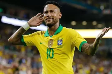 Neymar regresa a la Selección de Brasil para los duelos ante Argentina y Colombia
