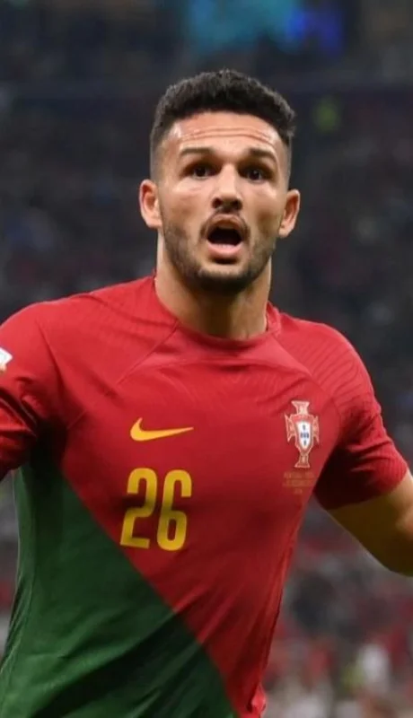 whatsapp-image-2022-12-06-at-16-47-04-jpeg.