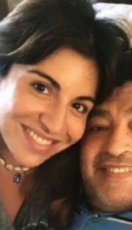 Dalma y Gianinna recordaron a Diego en su cumpleaños