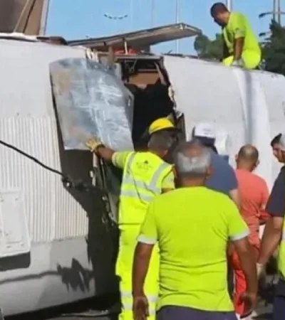 8ead5f4f-27ba-46bb-8399-cb77eaea0271-png.