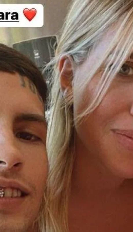 wanda-y-l-gante-juntos-viendo-argentina--croacia-i-jpg.