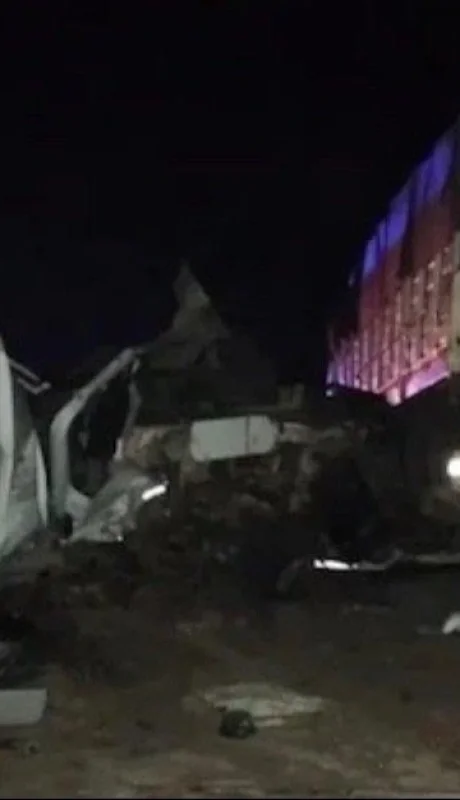 e712ab02-b90a-47b5-bfa8-4bc6eef09c25-jpeg.