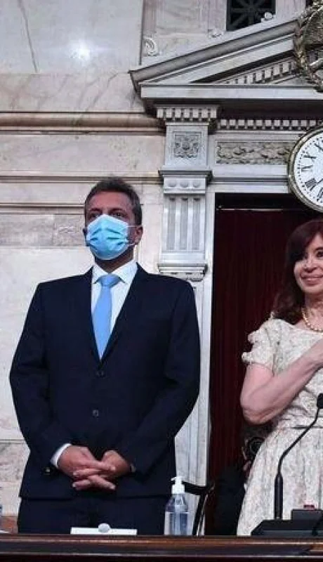 cristina-kirchner-y-el-look-sin-barbijo-para-la-apertura-de-sesiones-ordinarias-en-el-congreso-1135402