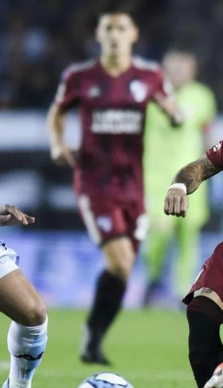 racing-river-superliga-17082019_1s5pa8tg3ljwv1kj1xwn2s0l4i