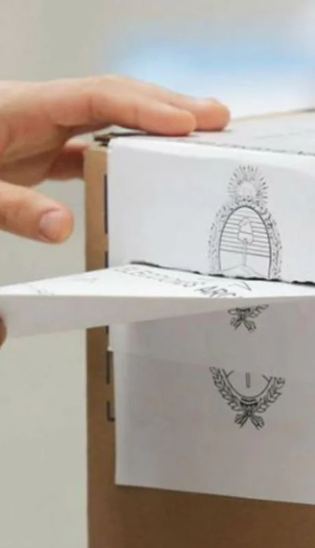 elecciones-urna-voto-g20180522-707903-jpg.