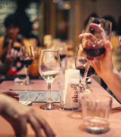 pexels-helena-lopes-696218-jpg.