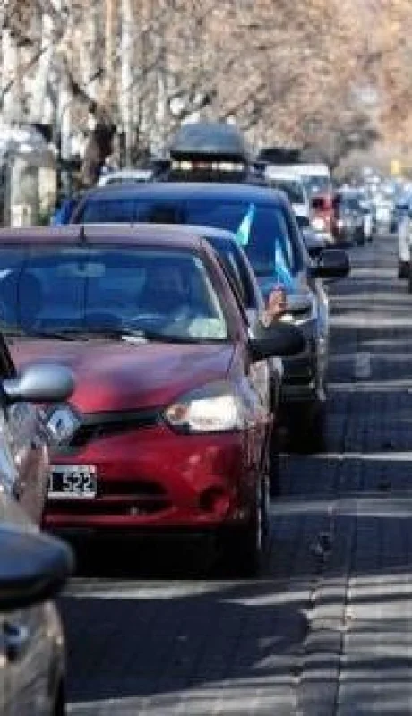 F8CACEFA-28D5-48E7-8493-39FF2DE7D2B1