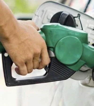 cargar-nafta-nota-crop1634938190556-jpg-1572130063-jpg.