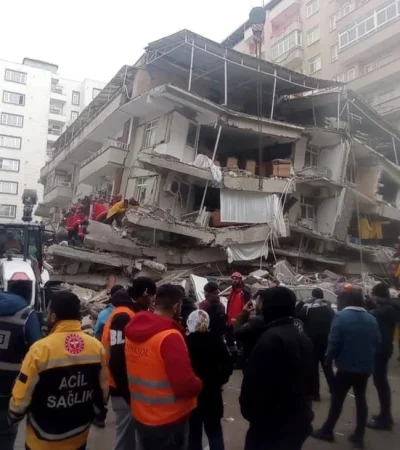 terremoto-turquia-01-jpg.