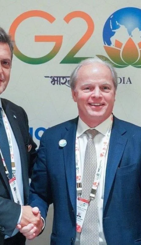 sergio-massa-y-axel-van-trotsenburg-jpg.