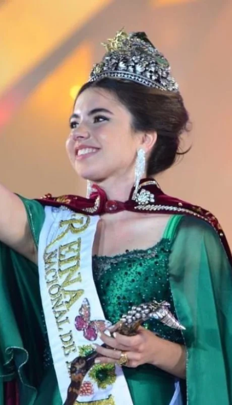 ana-laura-verde-jpeg.