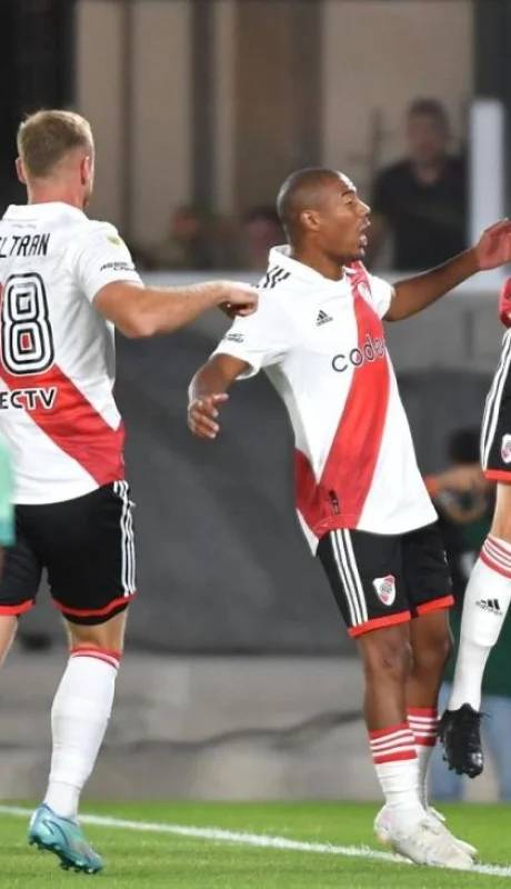 fslvfx2xwaakwhk-jpg.