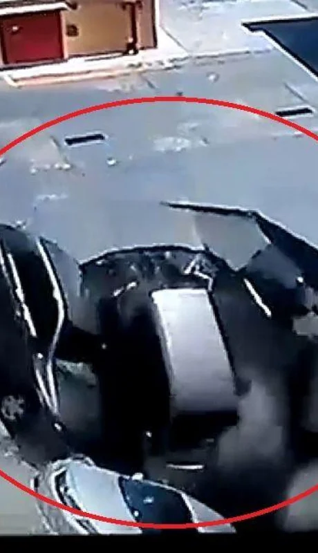 autos-brasil-shopping-derrumbe-png.