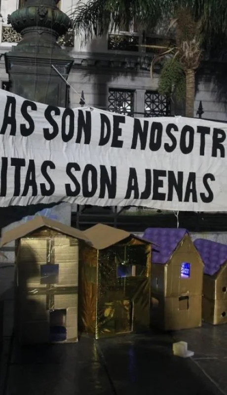 1656541224220629518-jpg.