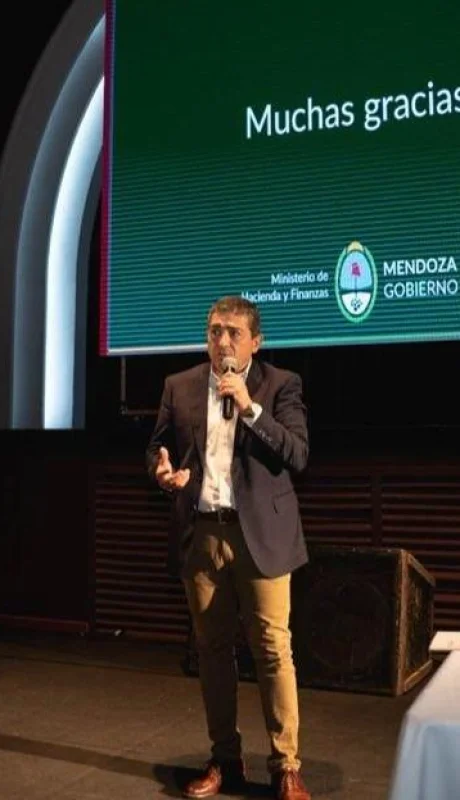 7ec5fd6e-afbb-46e3-922a-ede09f752f8c-jpg.